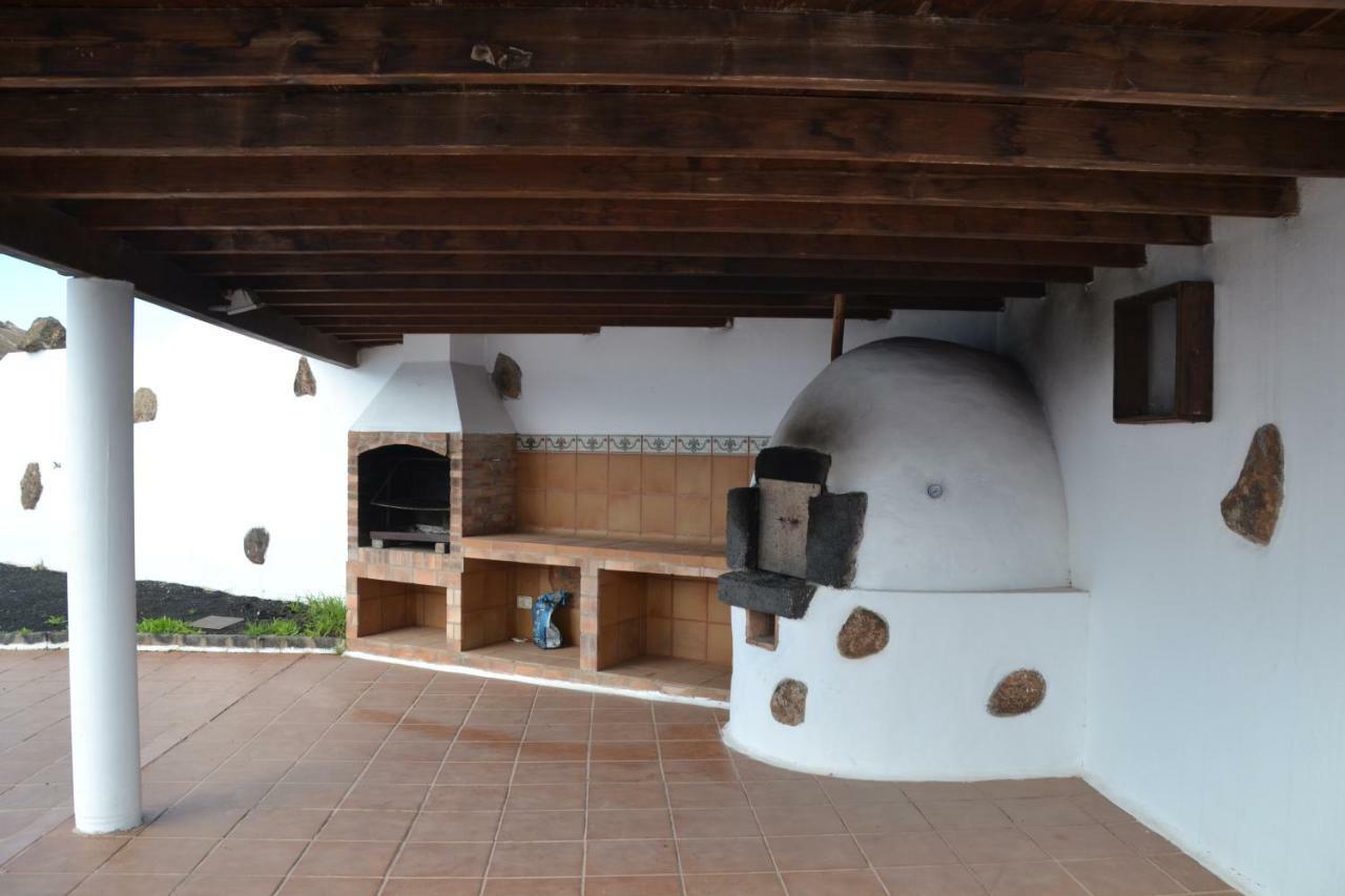 Villa Eva Tinajo Εξωτερικό φωτογραφία