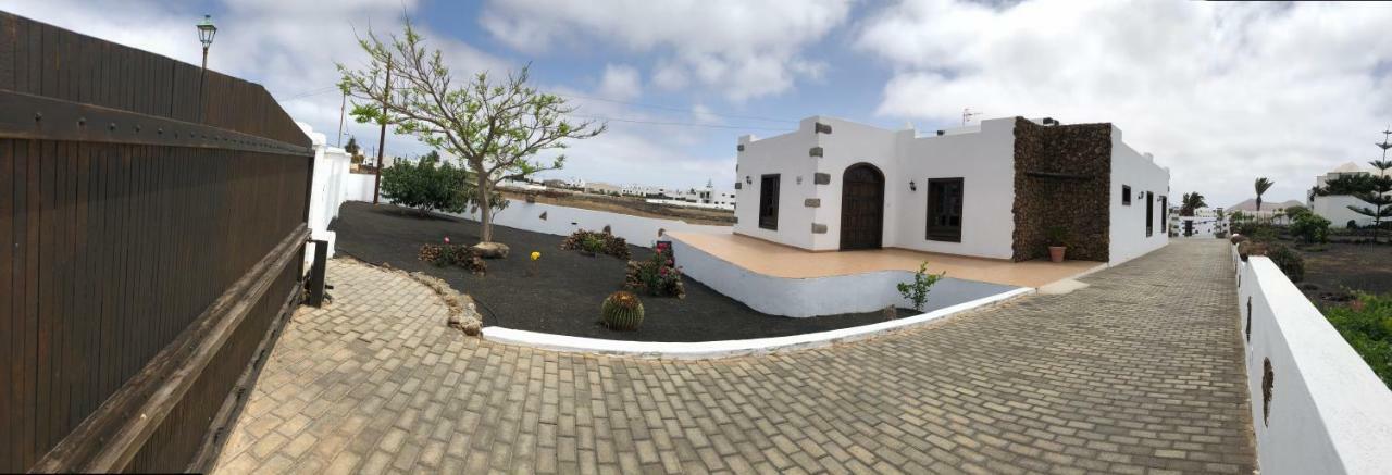 Villa Eva Tinajo Εξωτερικό φωτογραφία